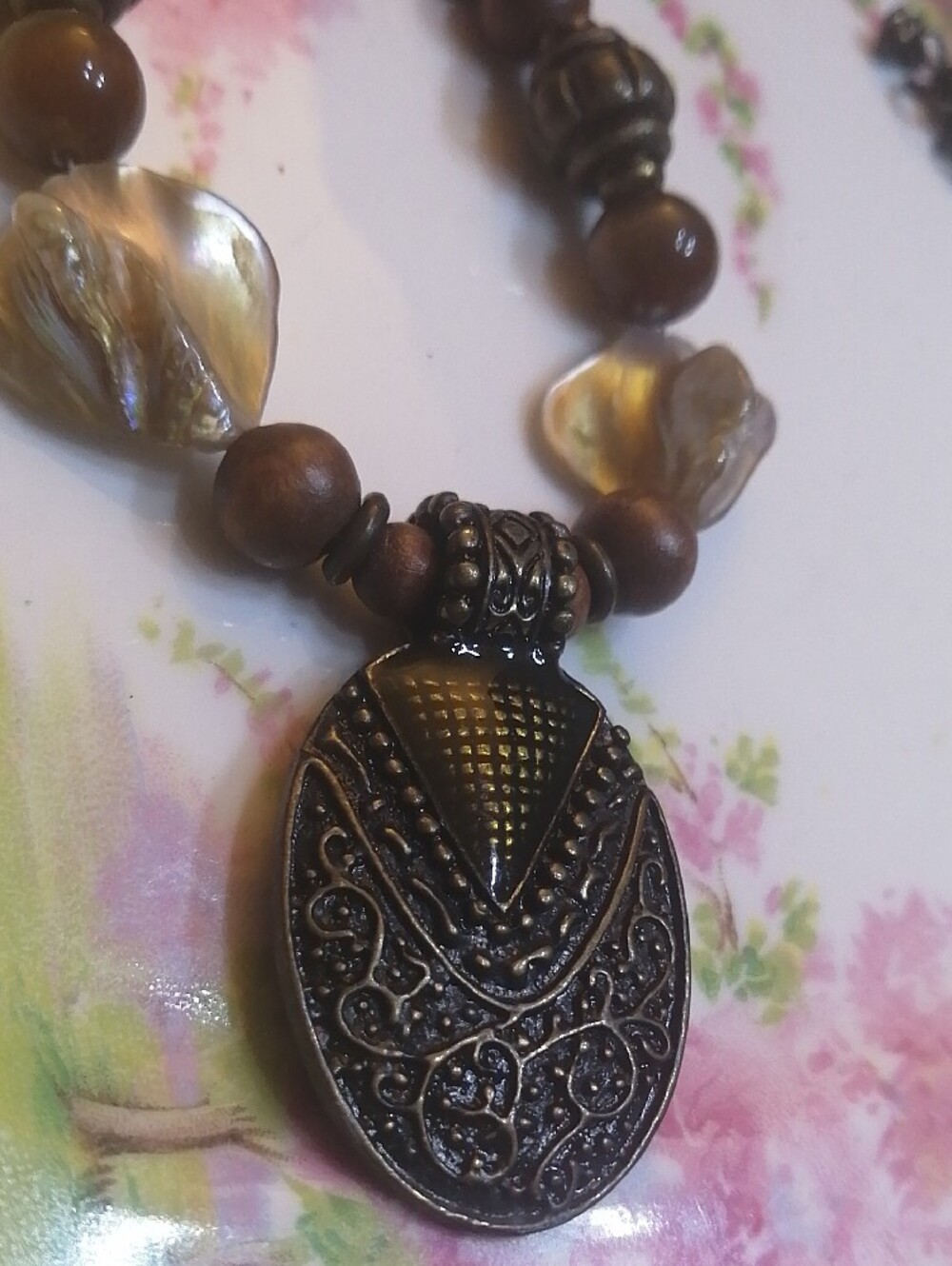 Boho-chic Ethnic Mother Of Pearl,Wooden And Glass Beads Vintage Corded Necklace